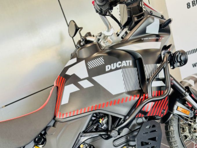 DUCATI DESERT X 4