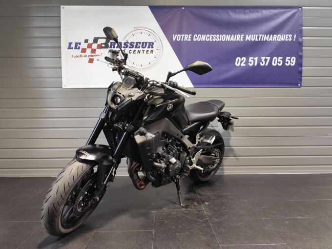 YAMAHA MT-09 SP 4