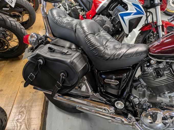 YAMAHA VIRAGO 750 4