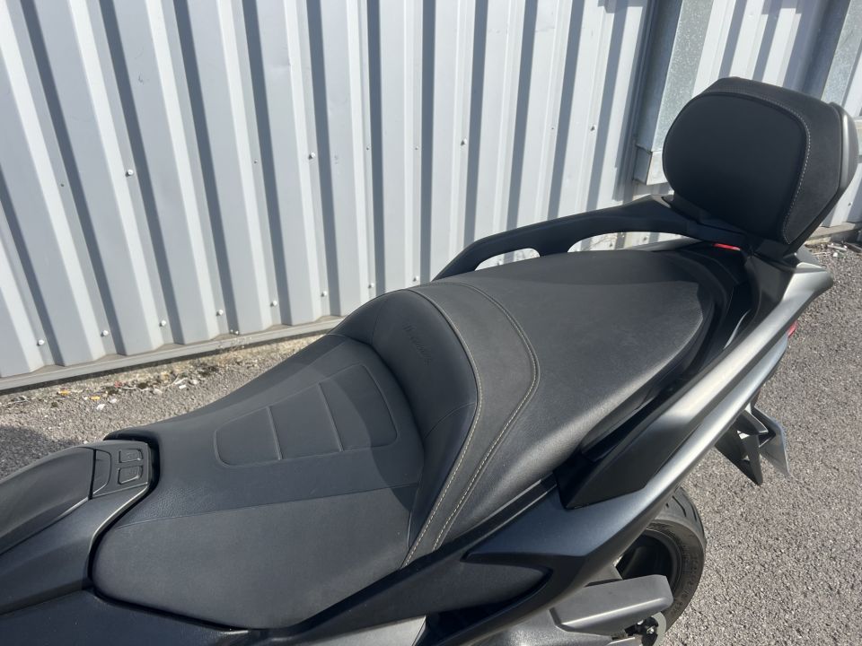 YAMAHA XP T-MAX 560 4