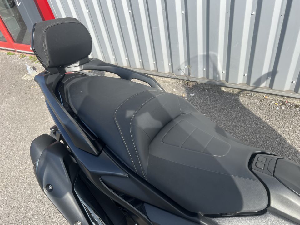 YAMAHA XP T-MAX 560 4