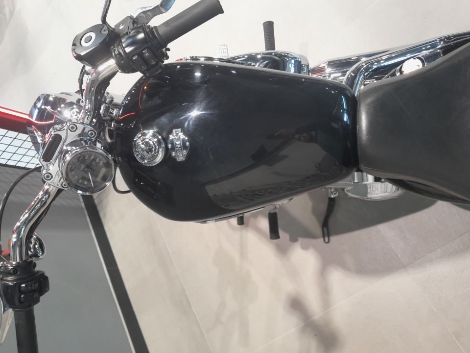 HARLEY-DAVIDSON SPORTSTER CUSTOM 1200 4