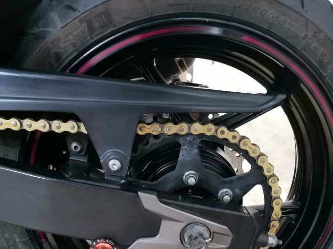 KAWASAKI Z 800 SUGOMI 4