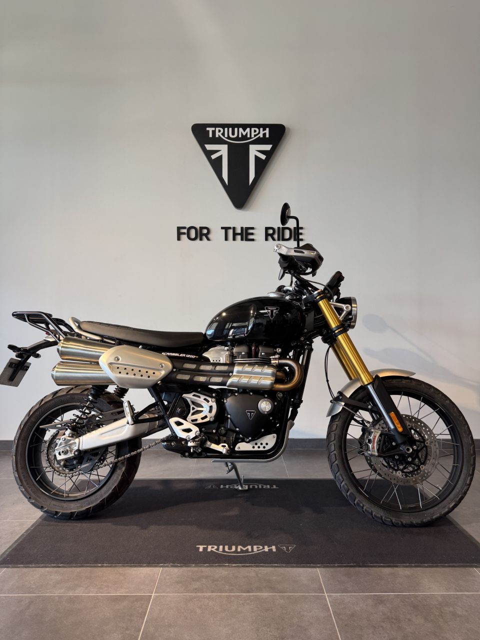 TRIUMPH SCRAMBLER 1200 XE 4