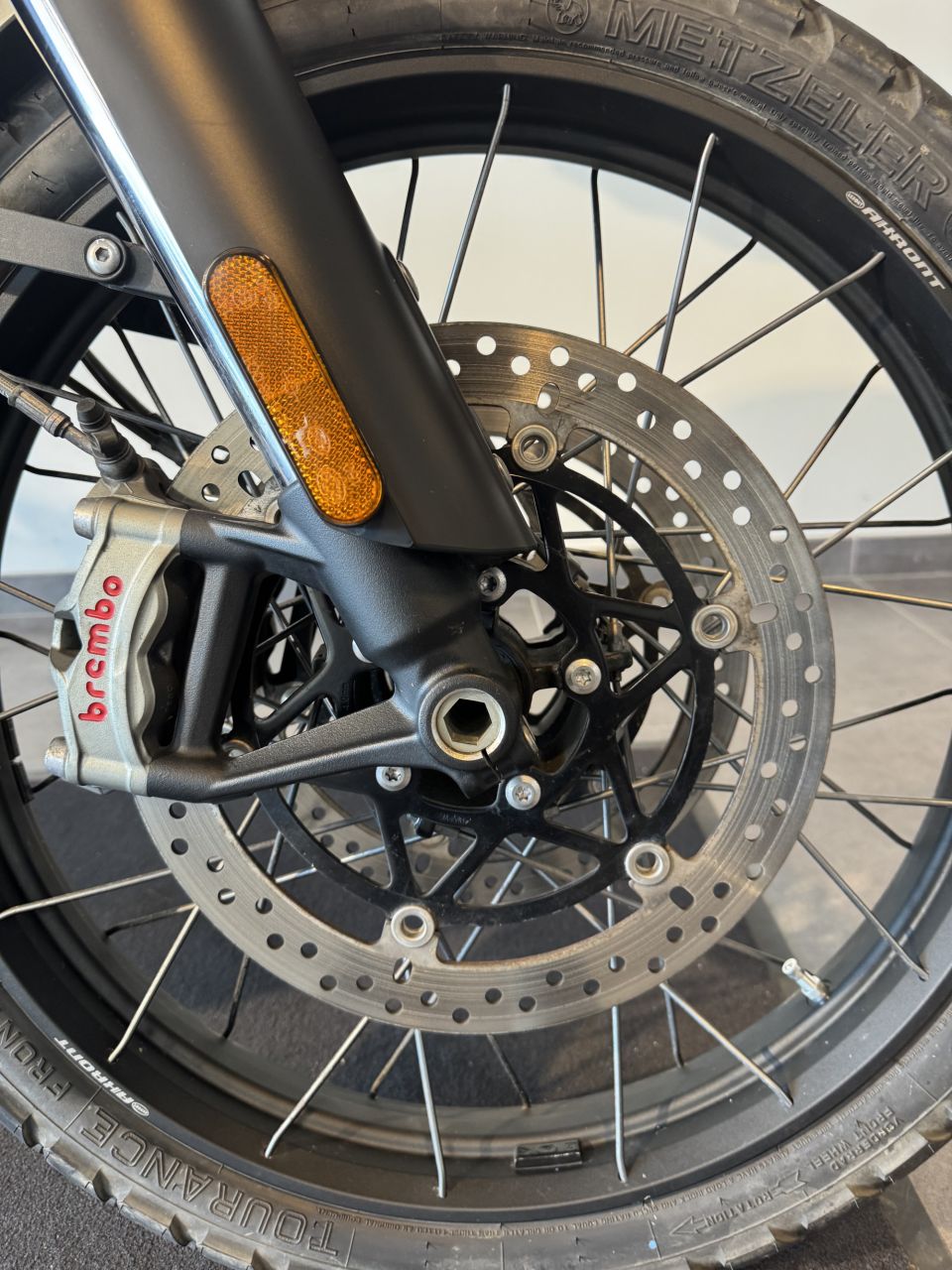 TRIUMPH SCRAMBLER 1200 XE 4