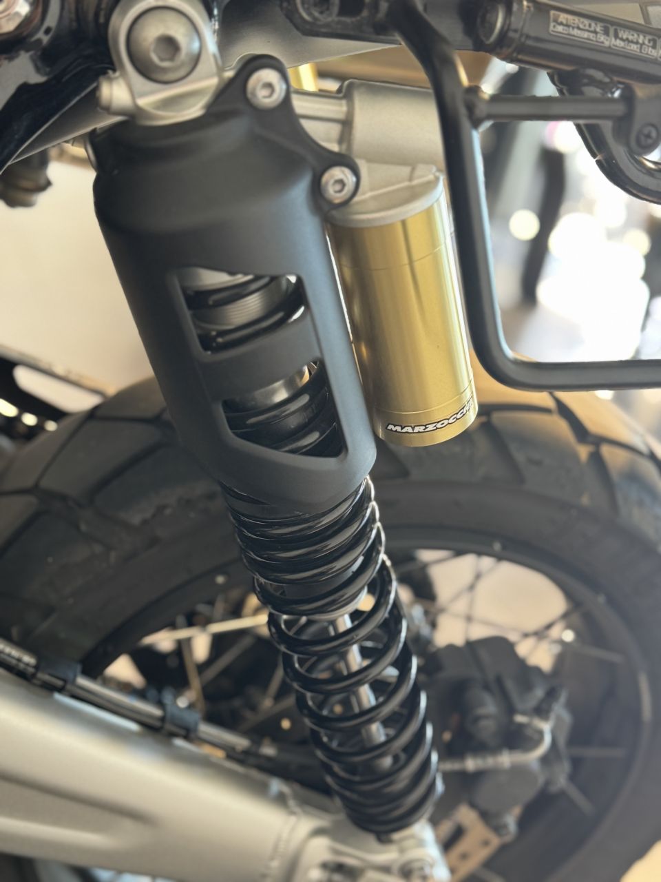 TRIUMPH SCRAMBLER 1200 XE 4