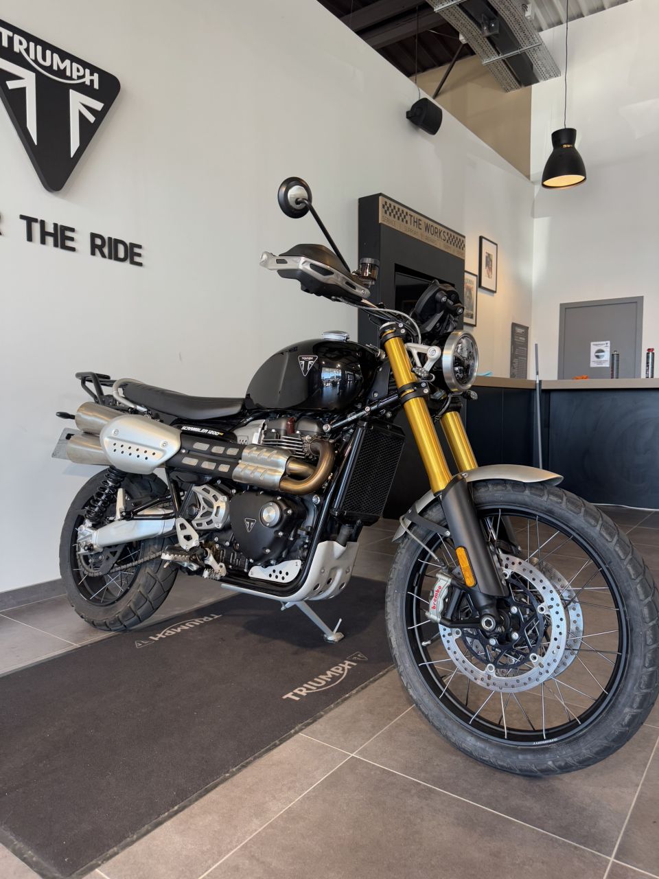 TRIUMPH SCRAMBLER 1200 XE 4