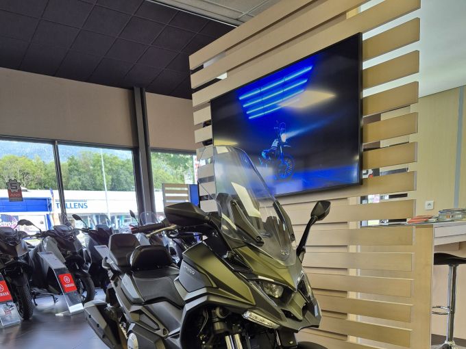 KYMCO CV3 550 4