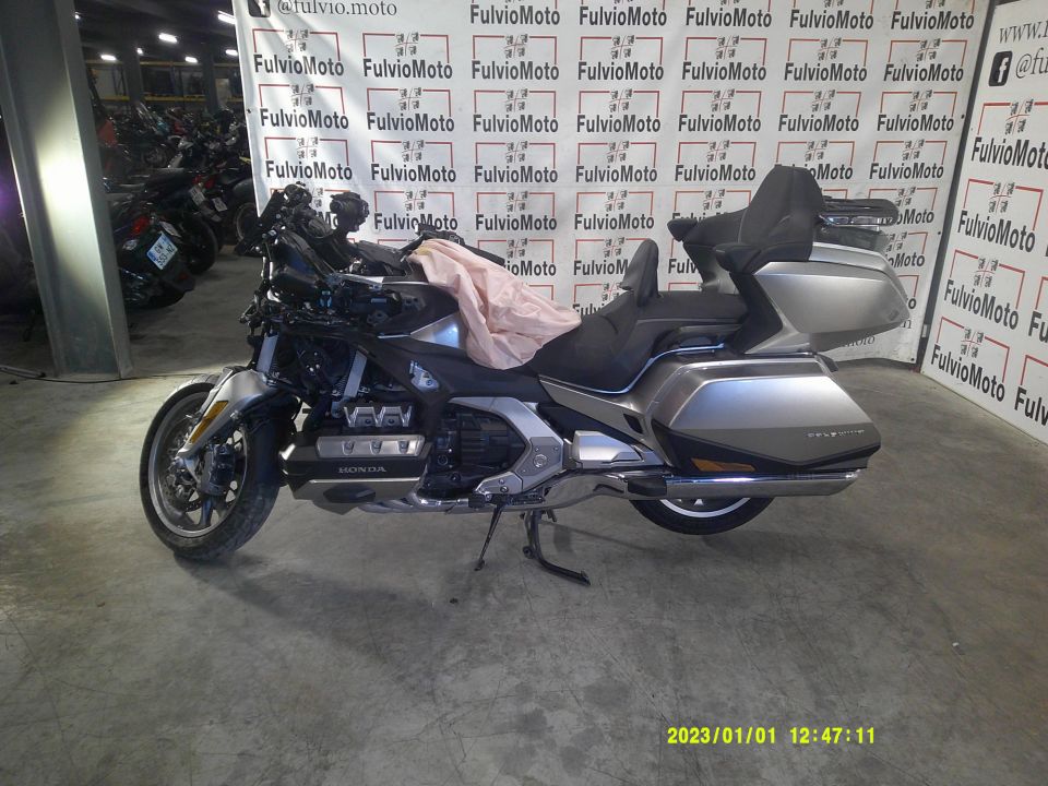 HONDA GL 1800 GOLDWING AIR BAG GPS 4