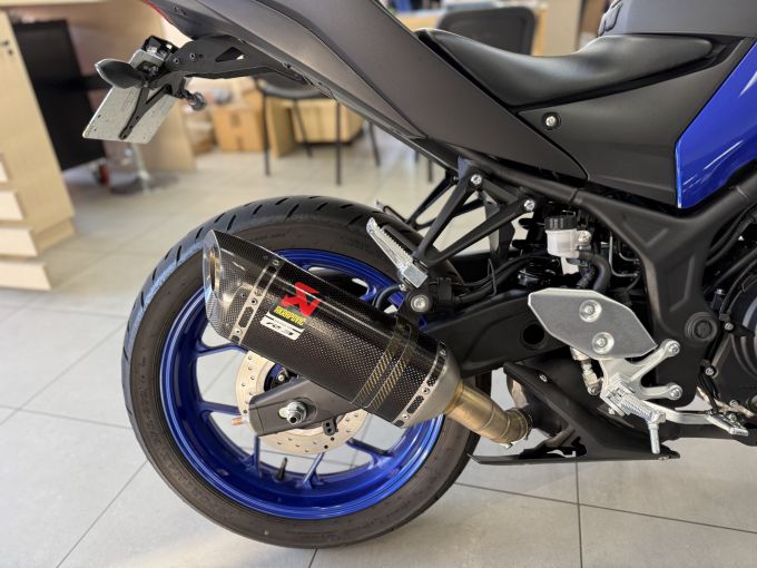 YAMAHA MT-03 4