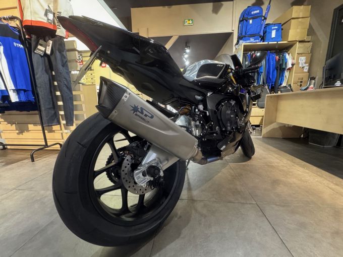 YAMAHA YZF 1000 R1 M 4