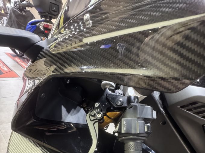 YAMAHA YZF 1000 R1 M 4