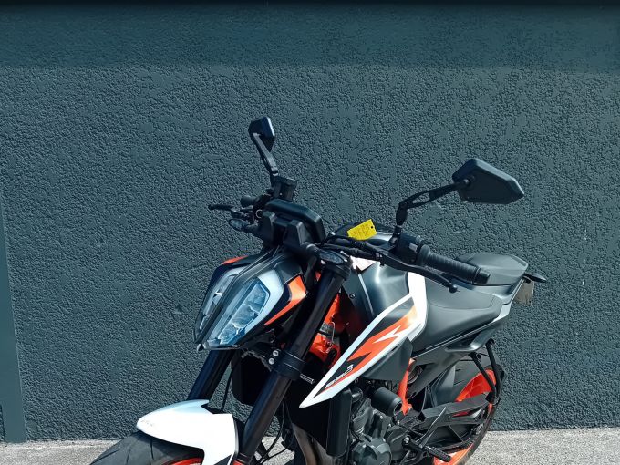 KTM 890 DUKE R 4