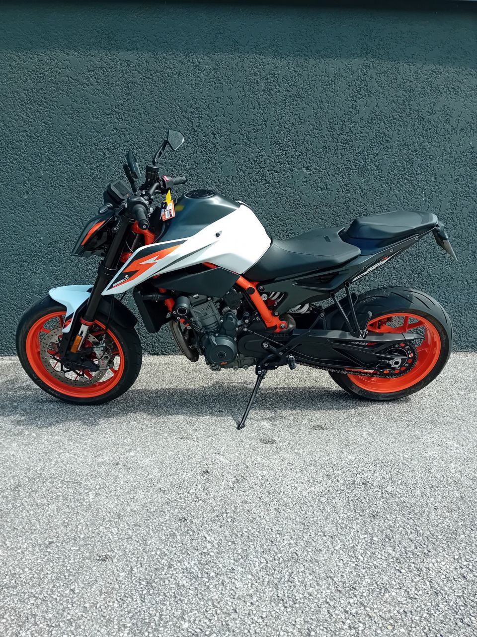 KTM 890 DUKE R 4