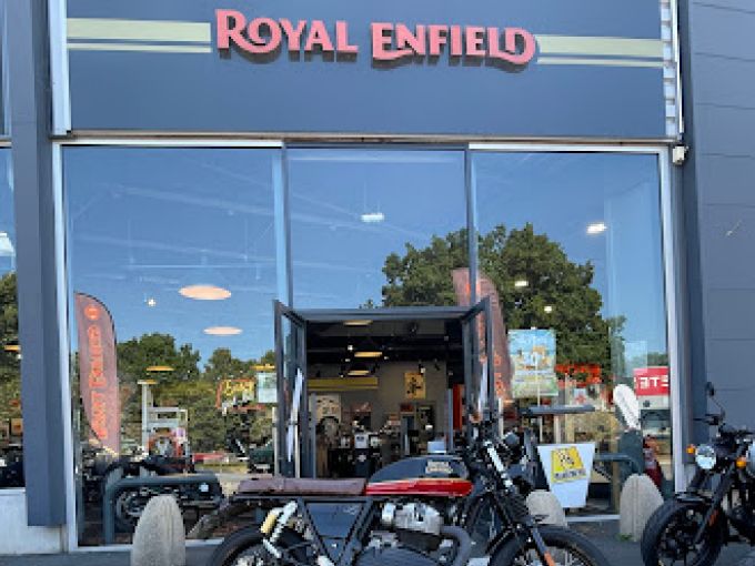 ROYAL ENFIELD INTERCEPTOR 650 SUNSET STRIP 4
