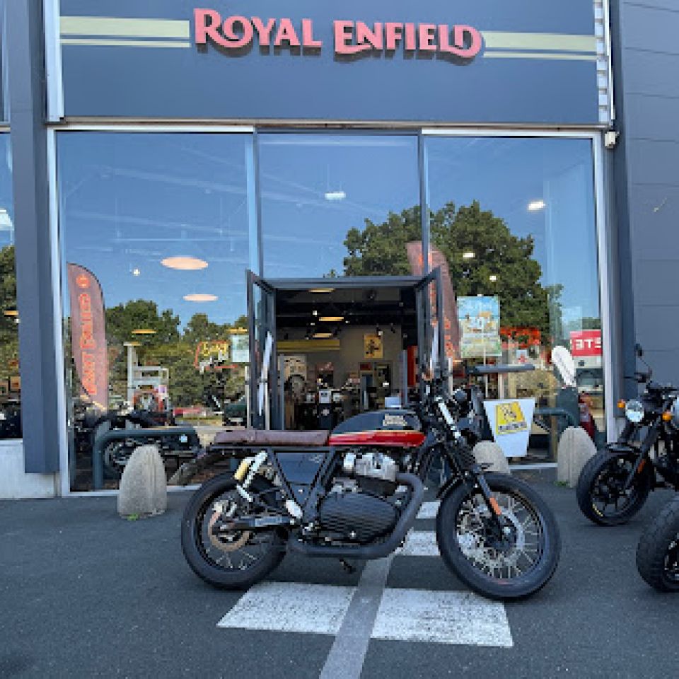 ROYAL ENFIELD INTERCEPTOR 650 SUNSET STRIP 4