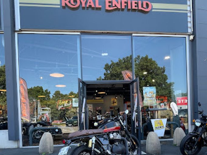 ROYAL ENFIELD INTERCEPTOR 650 SUNSET STRIP 4