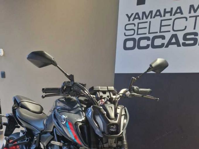 YAMAHA MT-07 (47.5CV) 4