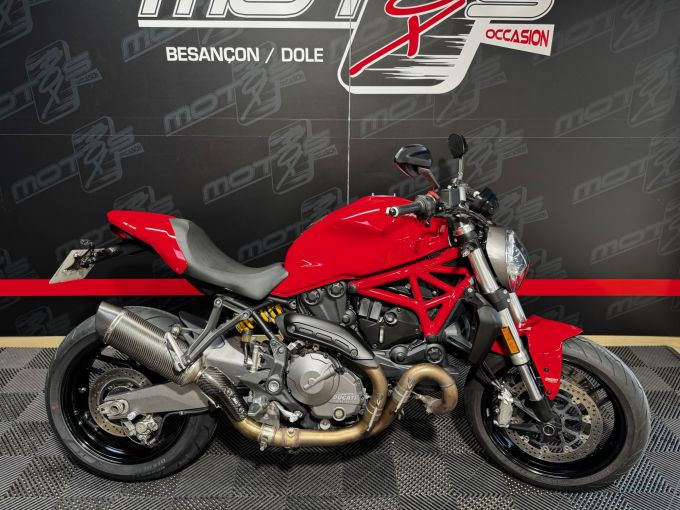 DUCATI MONSTER 821 4