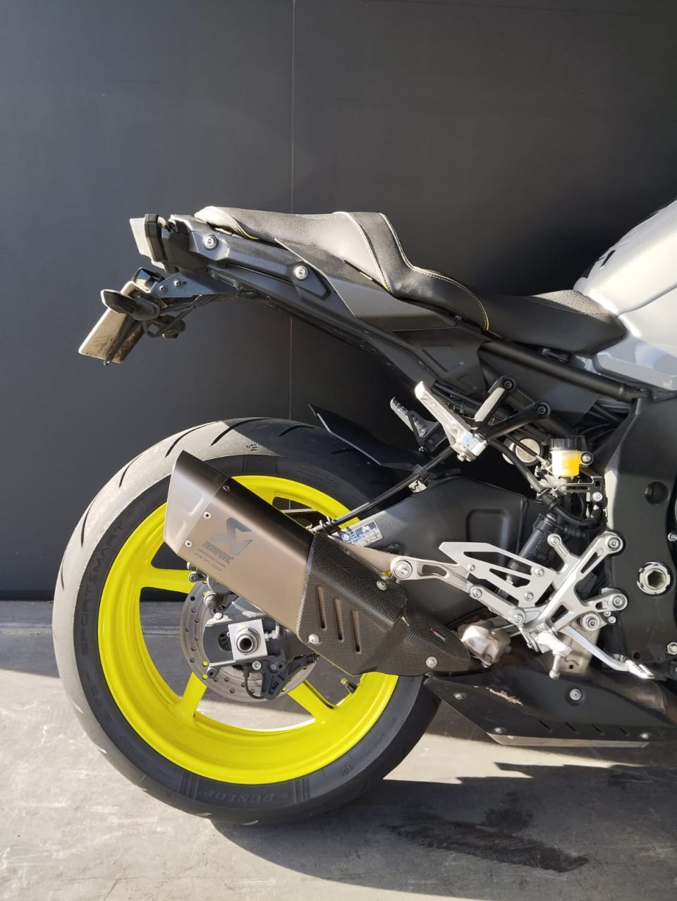 YAMAHA MT-10 4