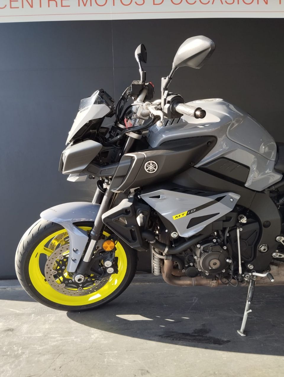 YAMAHA MT-10 4