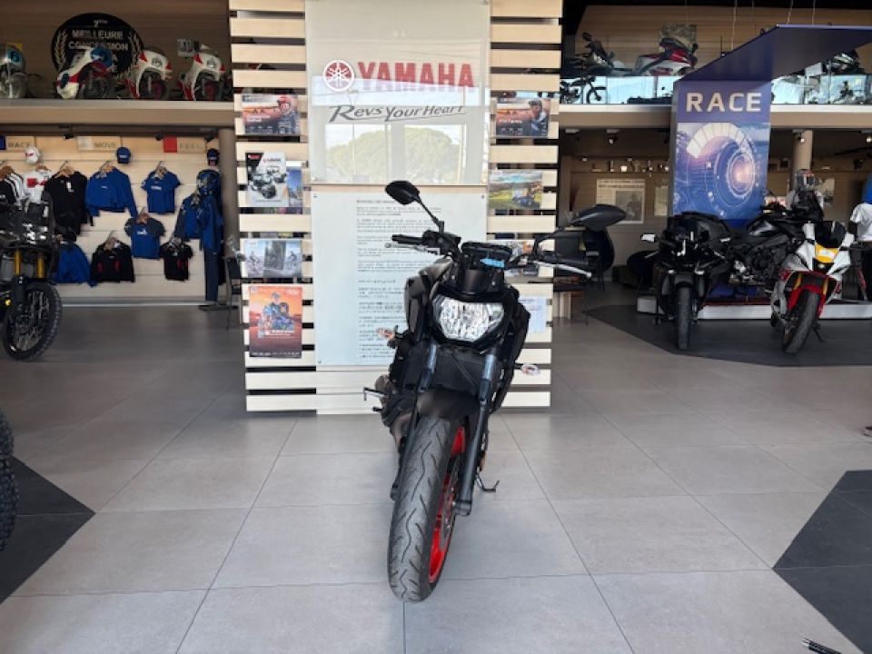 YAMAHA MT-07 FULL POSSIBILITE A2 78€/MOIS GTIE 12 MOIS ENTRETIEN A JOUR 4