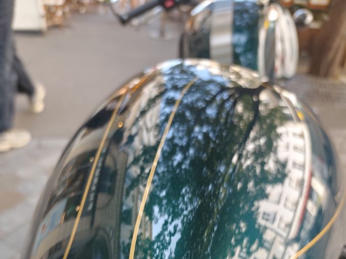 TRIUMPH THRUXTON 1200 4