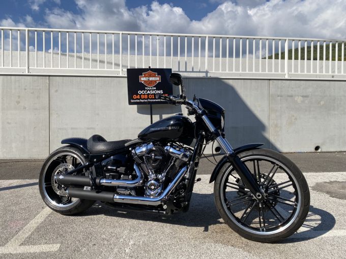 HARLEY-DAVIDSON SOFTAIL BREAKOUT 1745 4