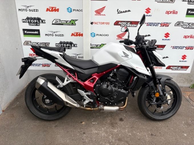 HONDA CB 750 HORNET 4