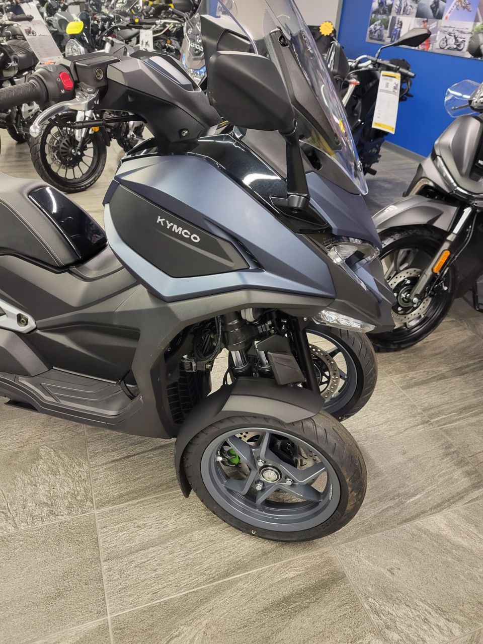 KYMCO CV3 550 4