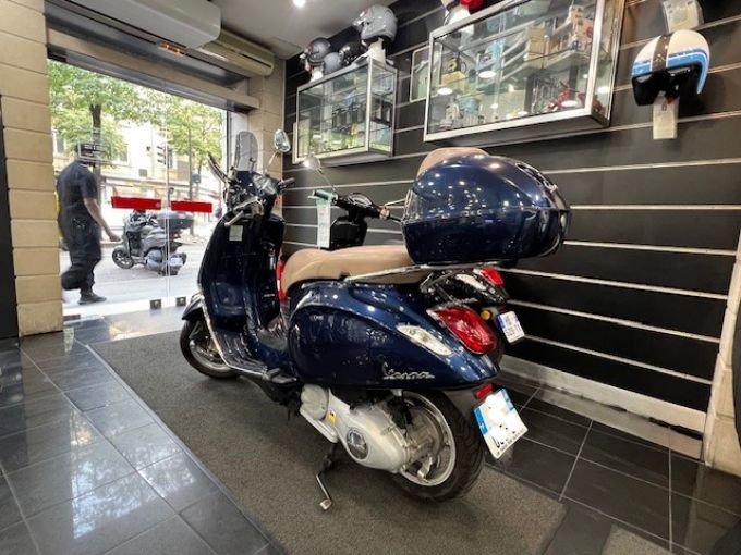 VESPA PRIMAVERA 125 4