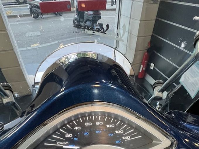 VESPA PRIMAVERA 125 4