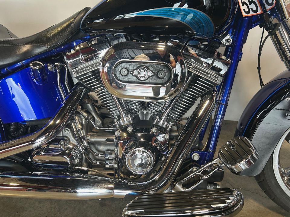 HARLEY-DAVIDSON SOFTAIL CONVERTIBLE 1800 CVO 4