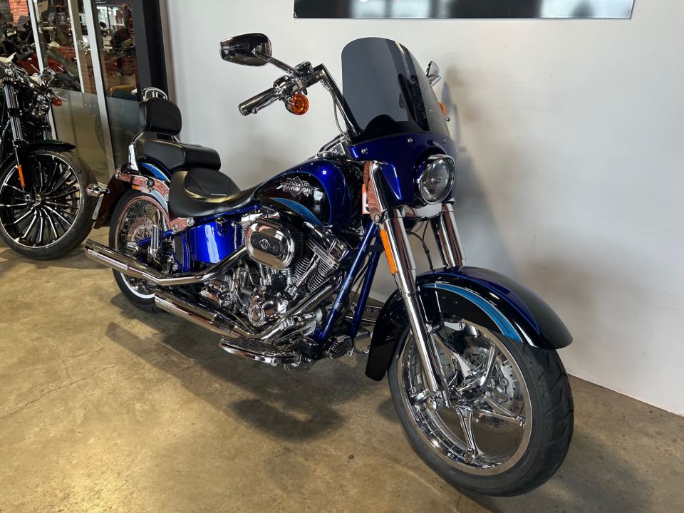 HARLEY-DAVIDSON SOFTAIL CONVERTIBLE 1800 CVO 4