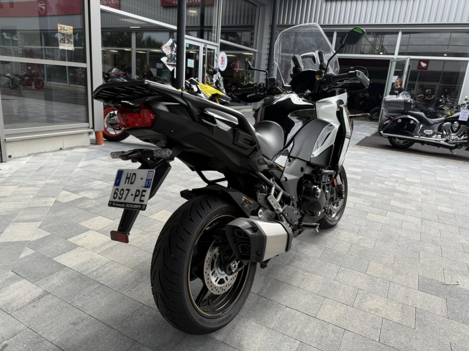KAWASAKI VERSYS 1100 SE 4