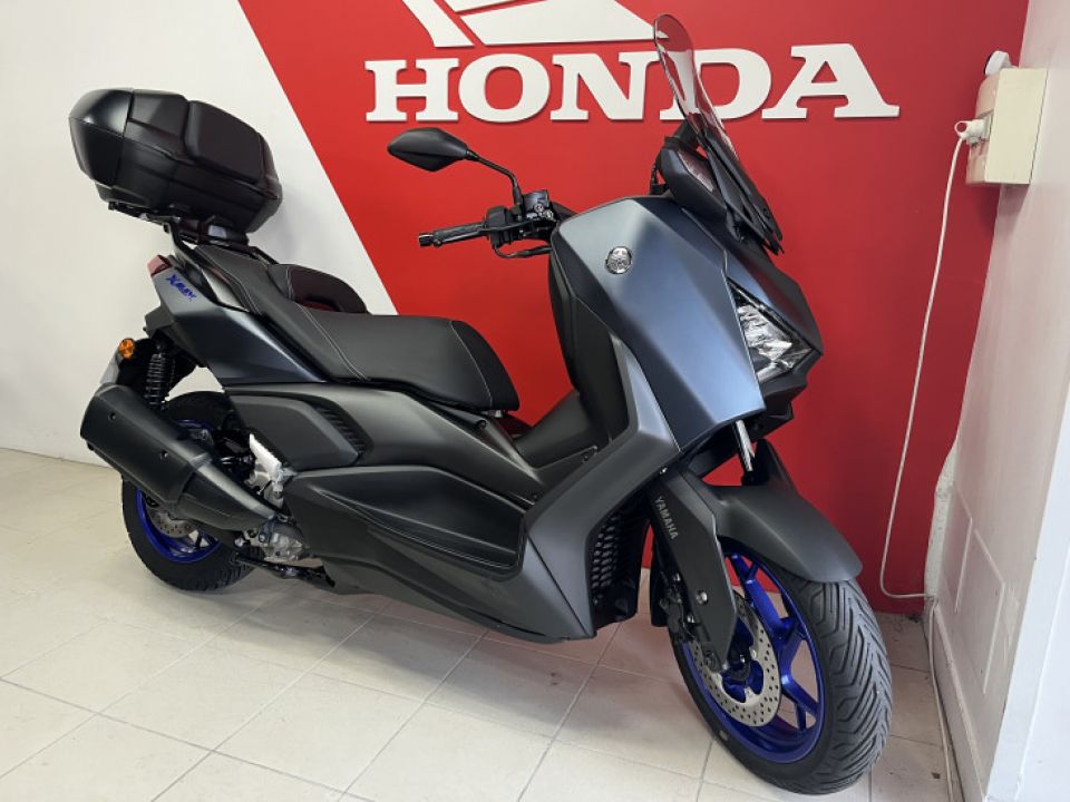 YAMAHA XMAX 300 4