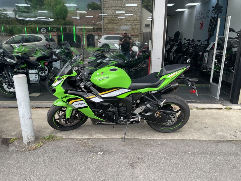 KAWASAKI ZX-6R 636 4