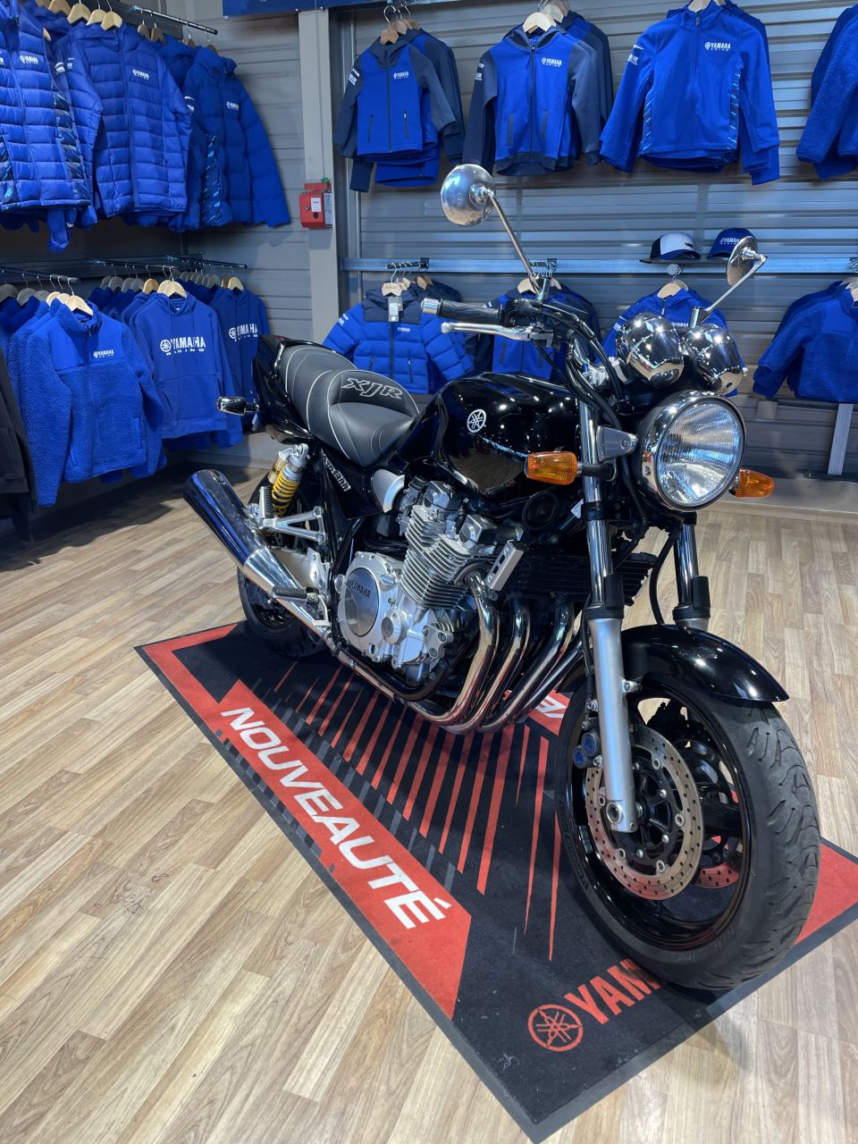 YAMAHA XJR 1300 4