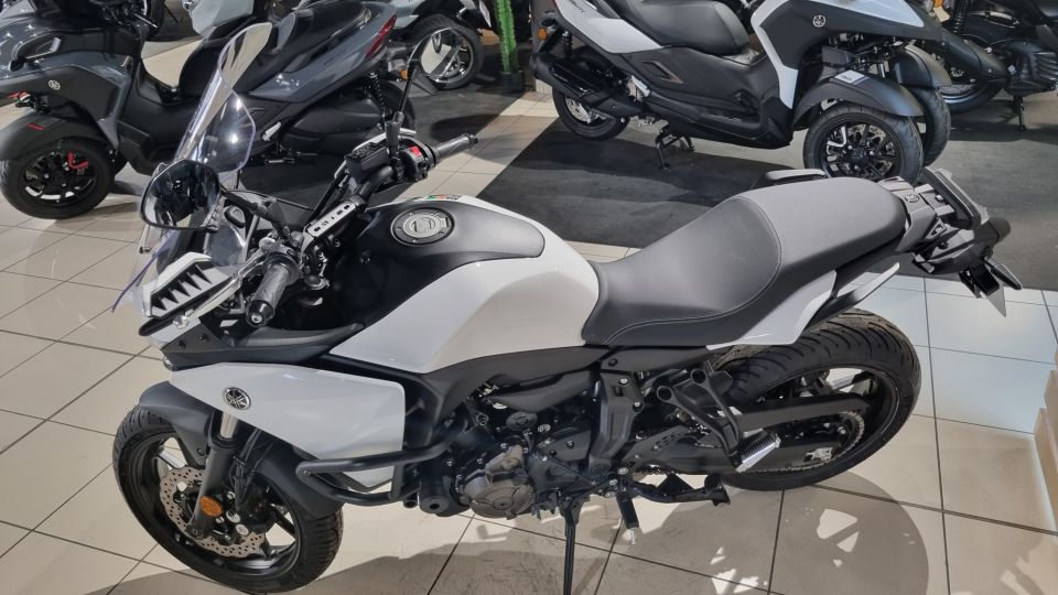 YAMAHA TRACER 7 4