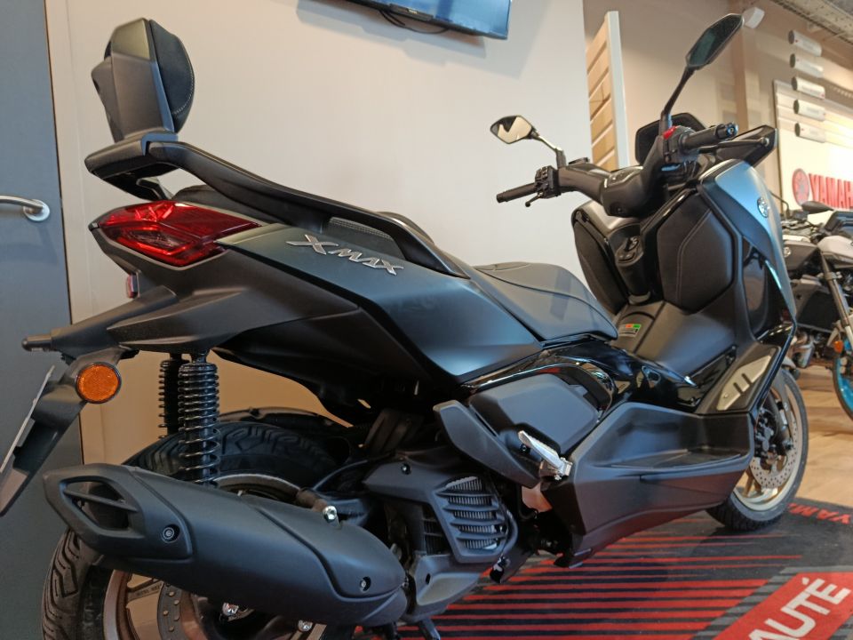 YAMAHA XMAX 125 TECH MAX 4
