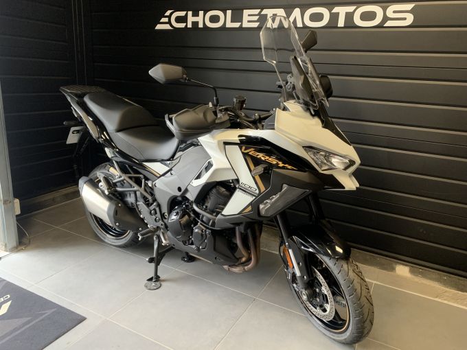 KAWASAKI VERSYS 4
