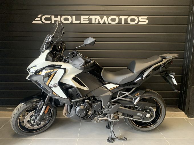 KAWASAKI VERSYS 4