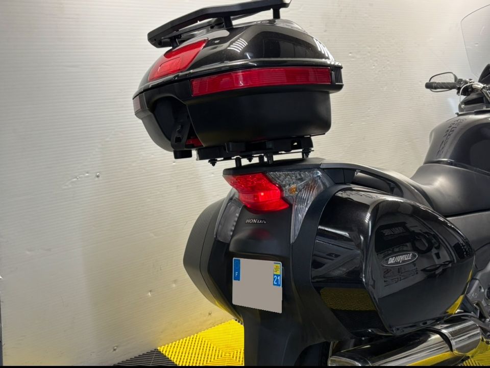 HONDA NT DEAUVILLE 700 ABS 4