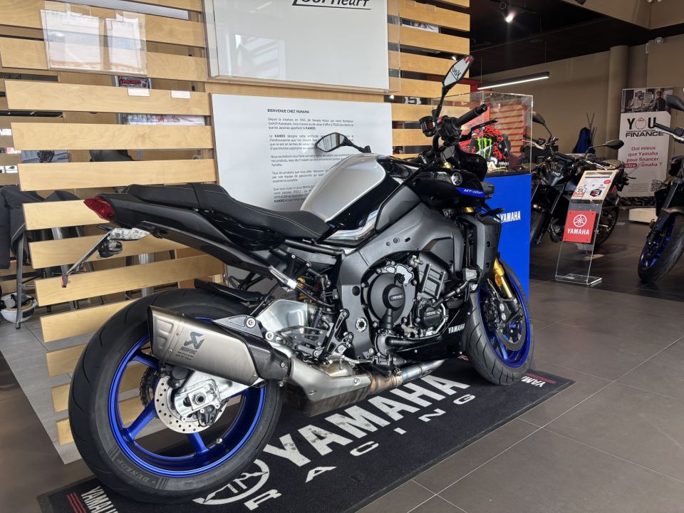 YAMAHA MT-10 SP 4