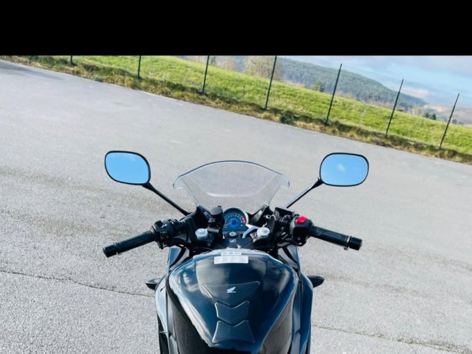 HONDA CBR 250 R 4