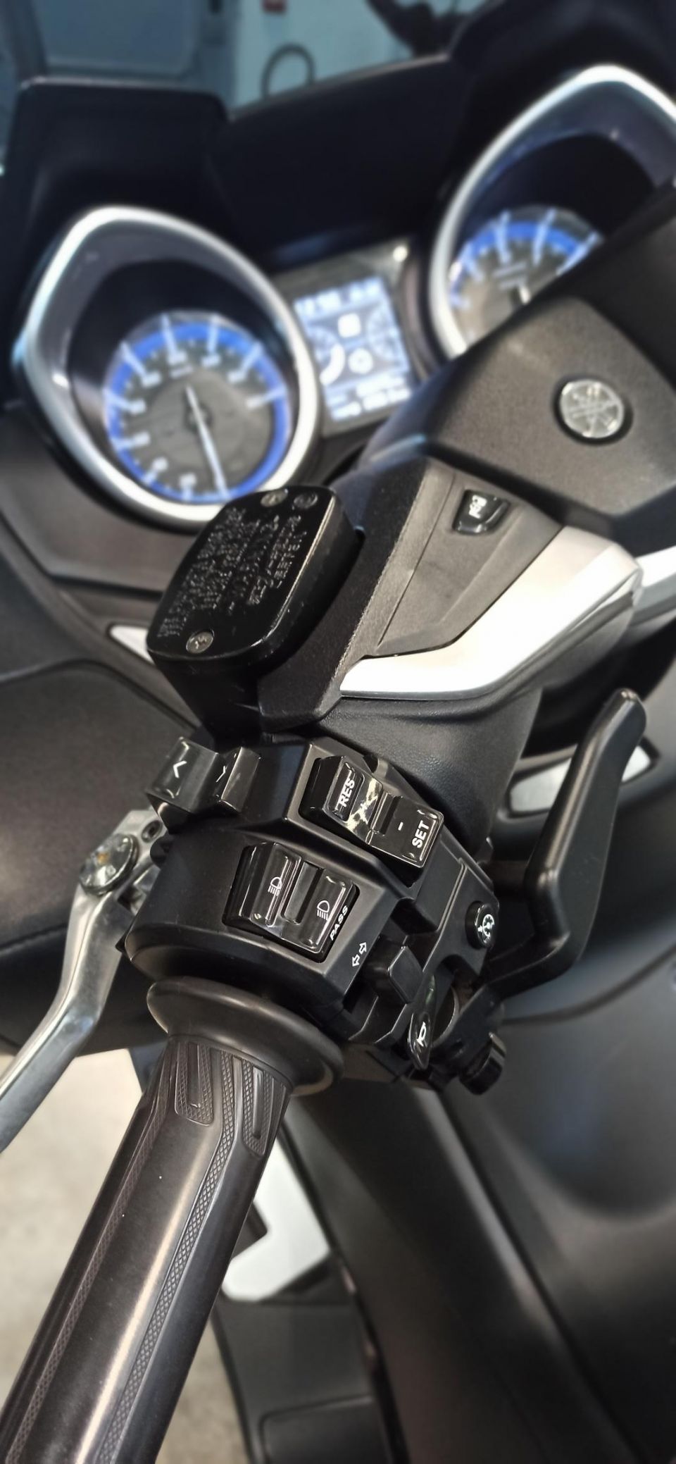 YAMAHA XP T-MAX 530 DX 4