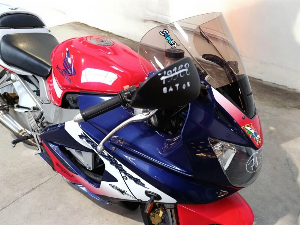 HONDA CBR 900 RR 4