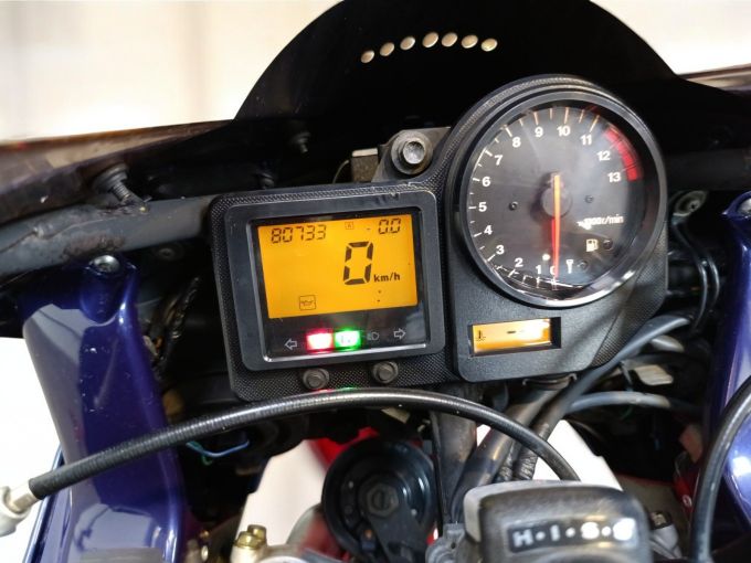 HONDA CBR 900 RR 4
