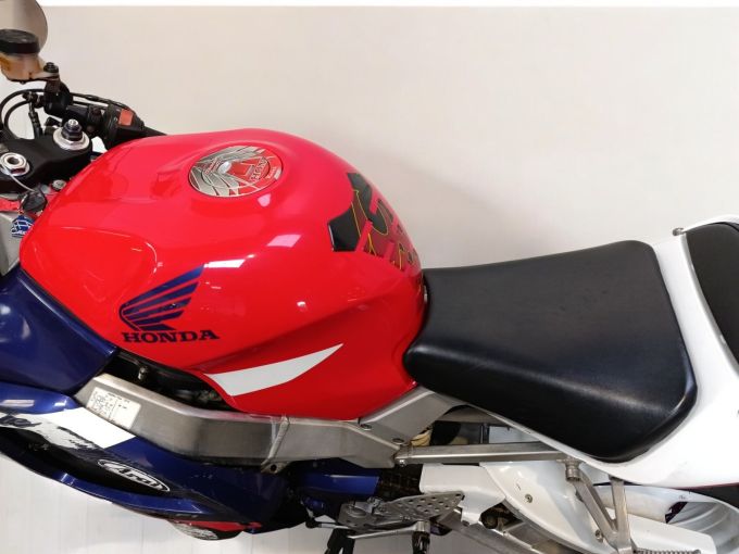 HONDA CBR 900 RR 4