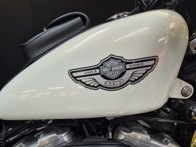 HARLEY-DAVIDSON SPORTSTER CUSTOM 883 4